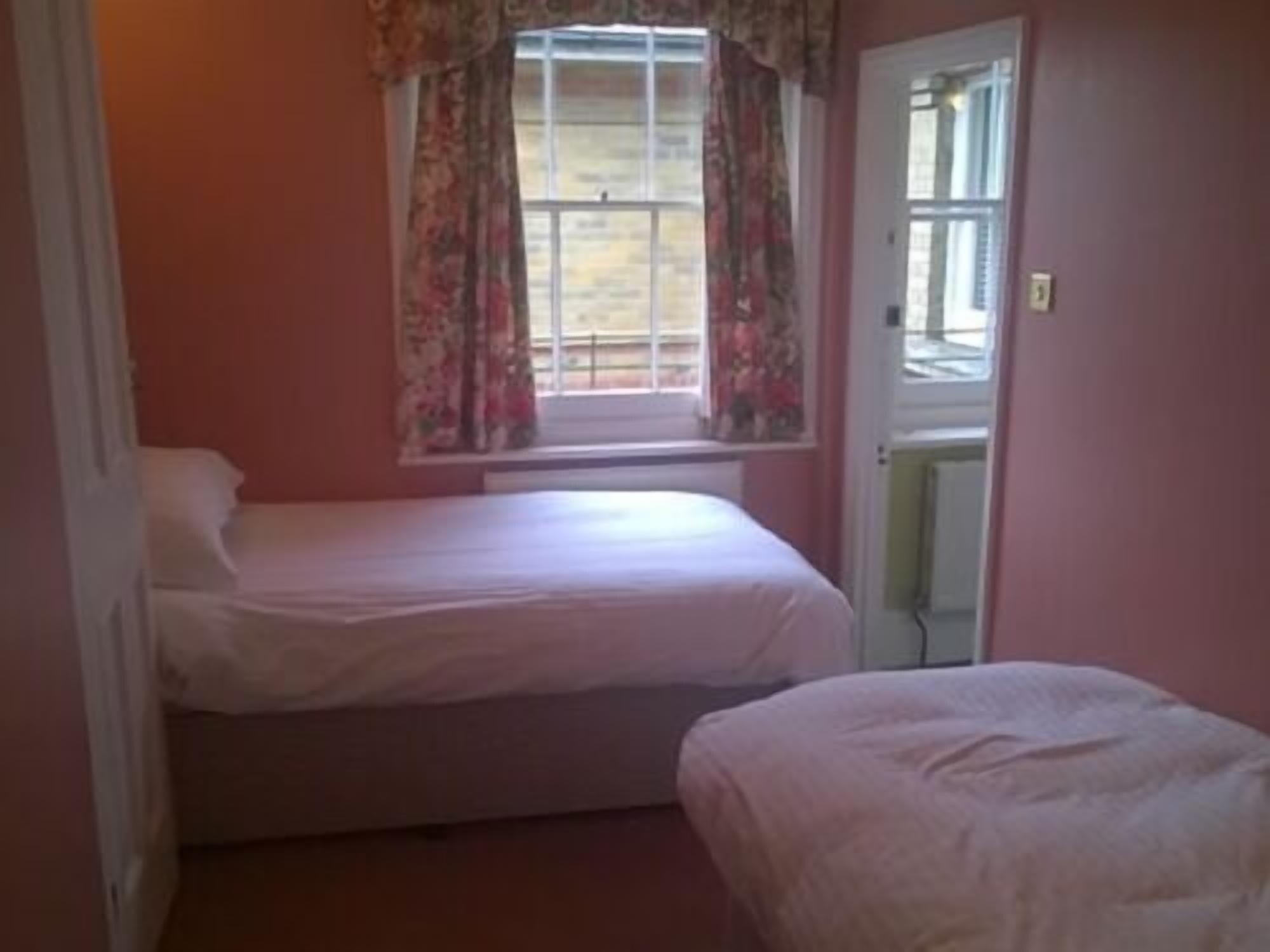 Villa Rothsay Hotel Cowes  Buitenkant foto