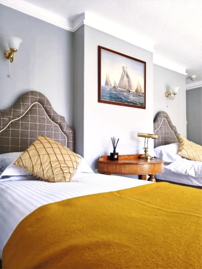 Villa Rothsay Hotel Cowes  Buitenkant foto