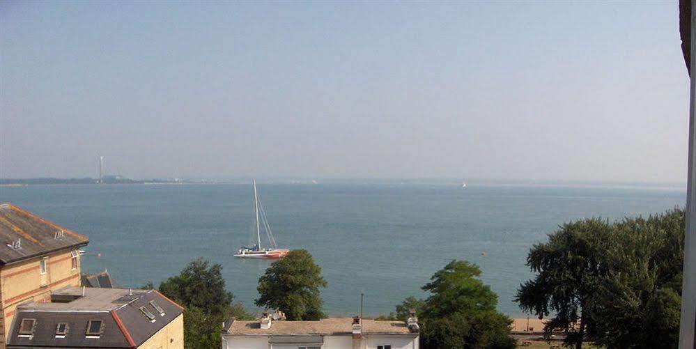 Villa Rothsay Hotel Cowes  Buitenkant foto